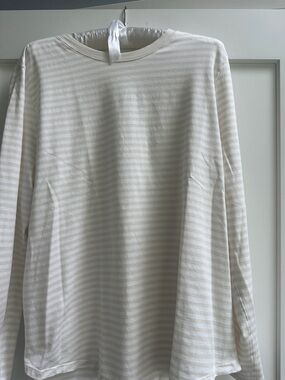 lululemon athletica Long Sleeve Striped Tee in White and Cream